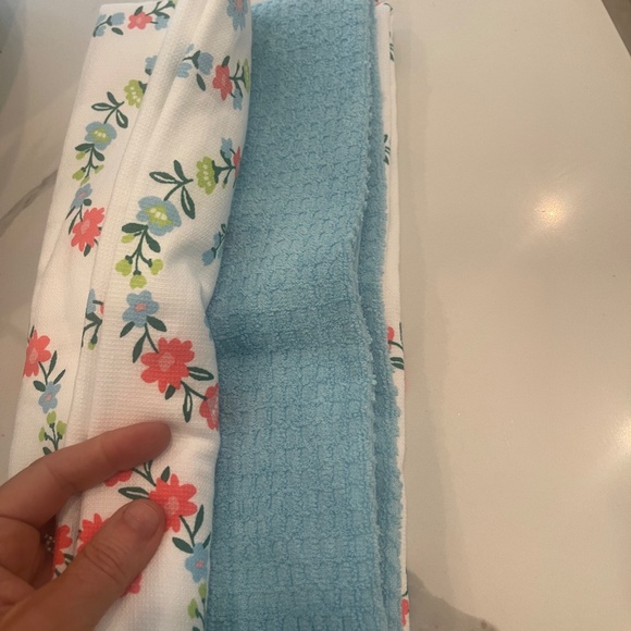 DEBORAH CONNOLLY DESINS BEST NANA EVER SET OF 3 KITCHEN TOWELL SET - NWT - Picture 2 of 3